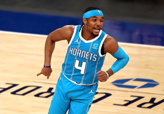 包含圣安东尼奥马刺内部会议纪要流出：冲刺阶段更衣室发声，CBA常规赛使命明确，高层口径保持一致的词条